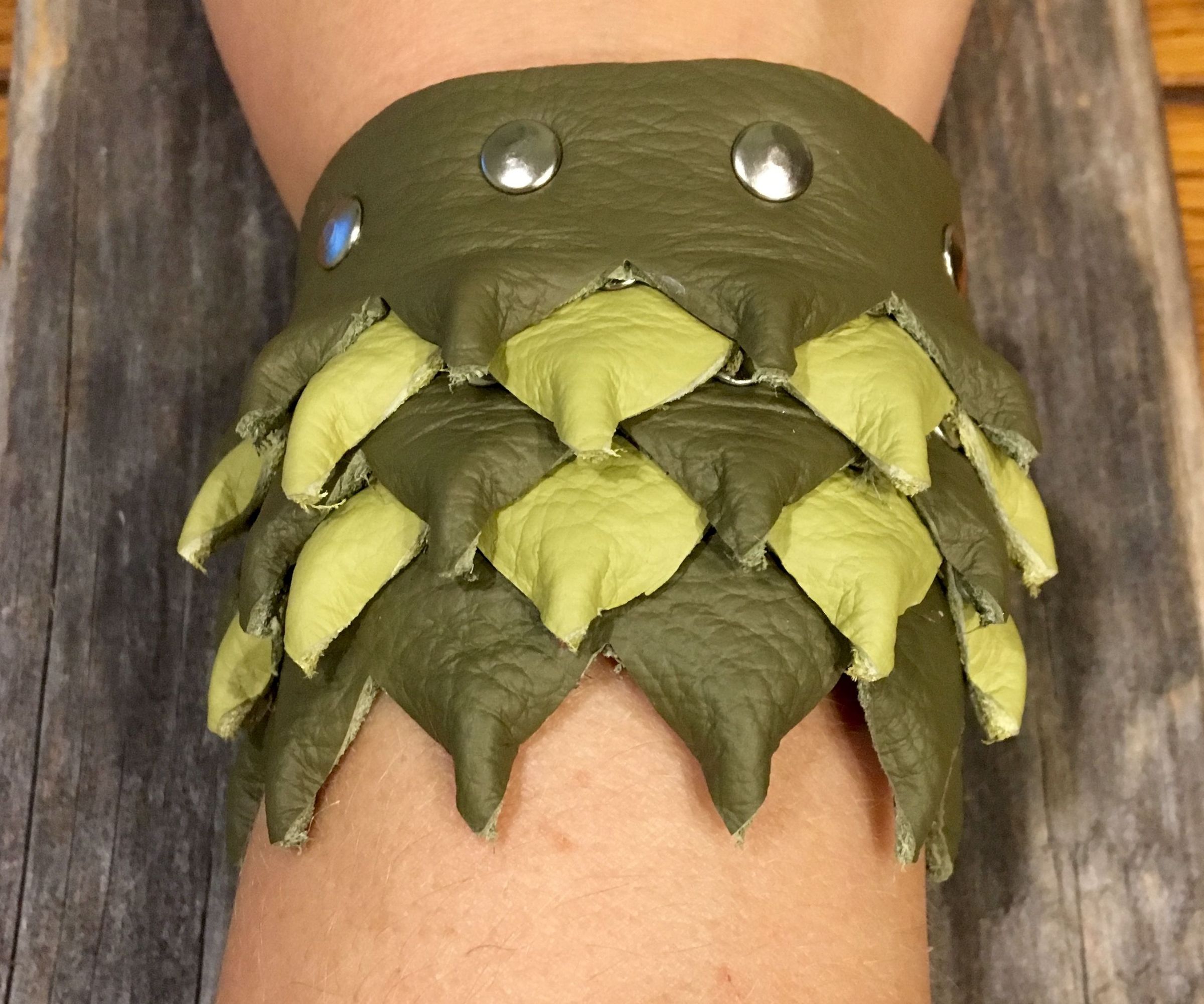  Leather Mini Dragon Scale Bracelet 