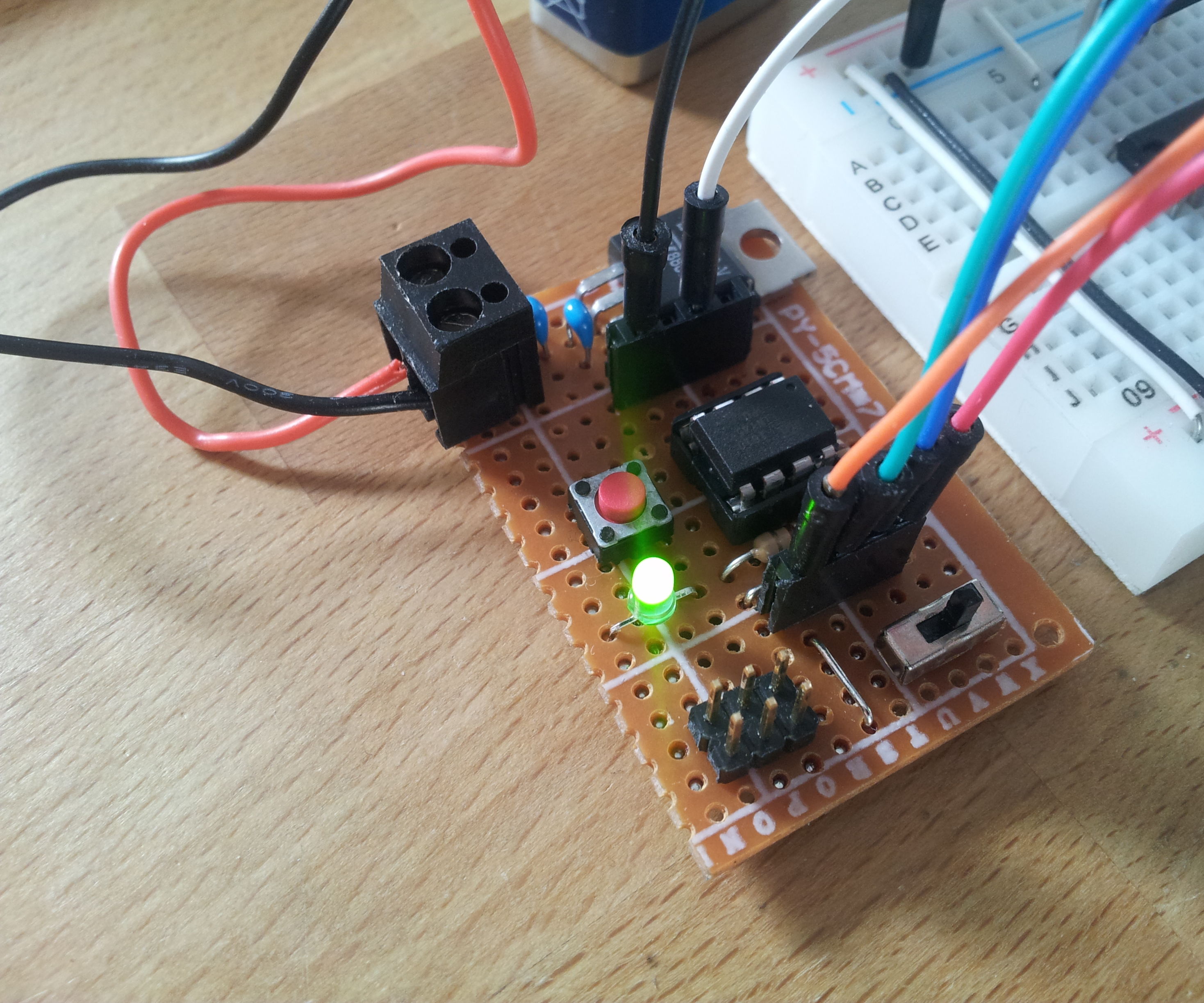 ATtiny Dev Board / Tinyduino