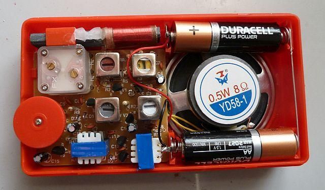 Assembling AM Radio Receiver Kit : 9 Steps (with Pictures) - Instructables