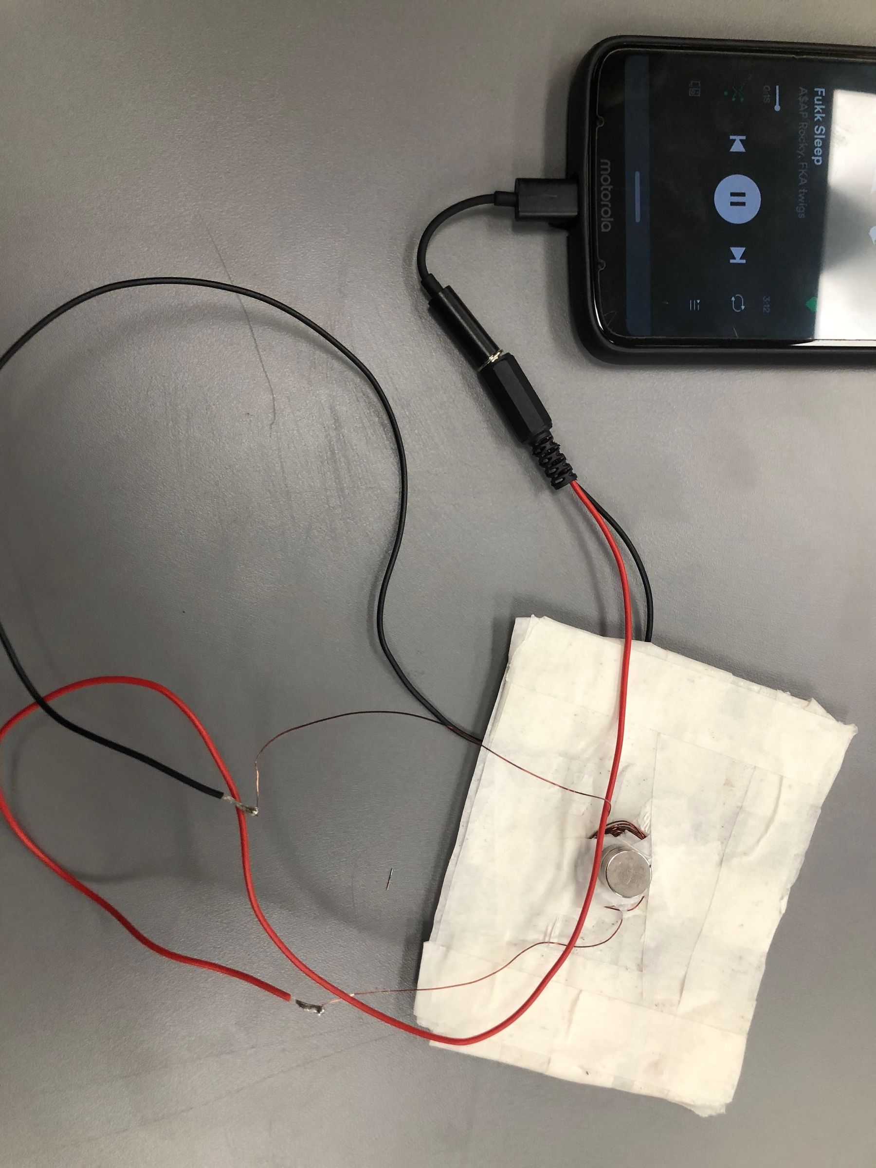 Como Criar Um Fone De Ouvido Caseiro?