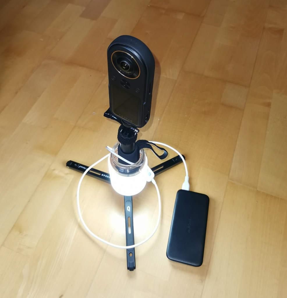 Spherical LED Lamp for 360° Cameras