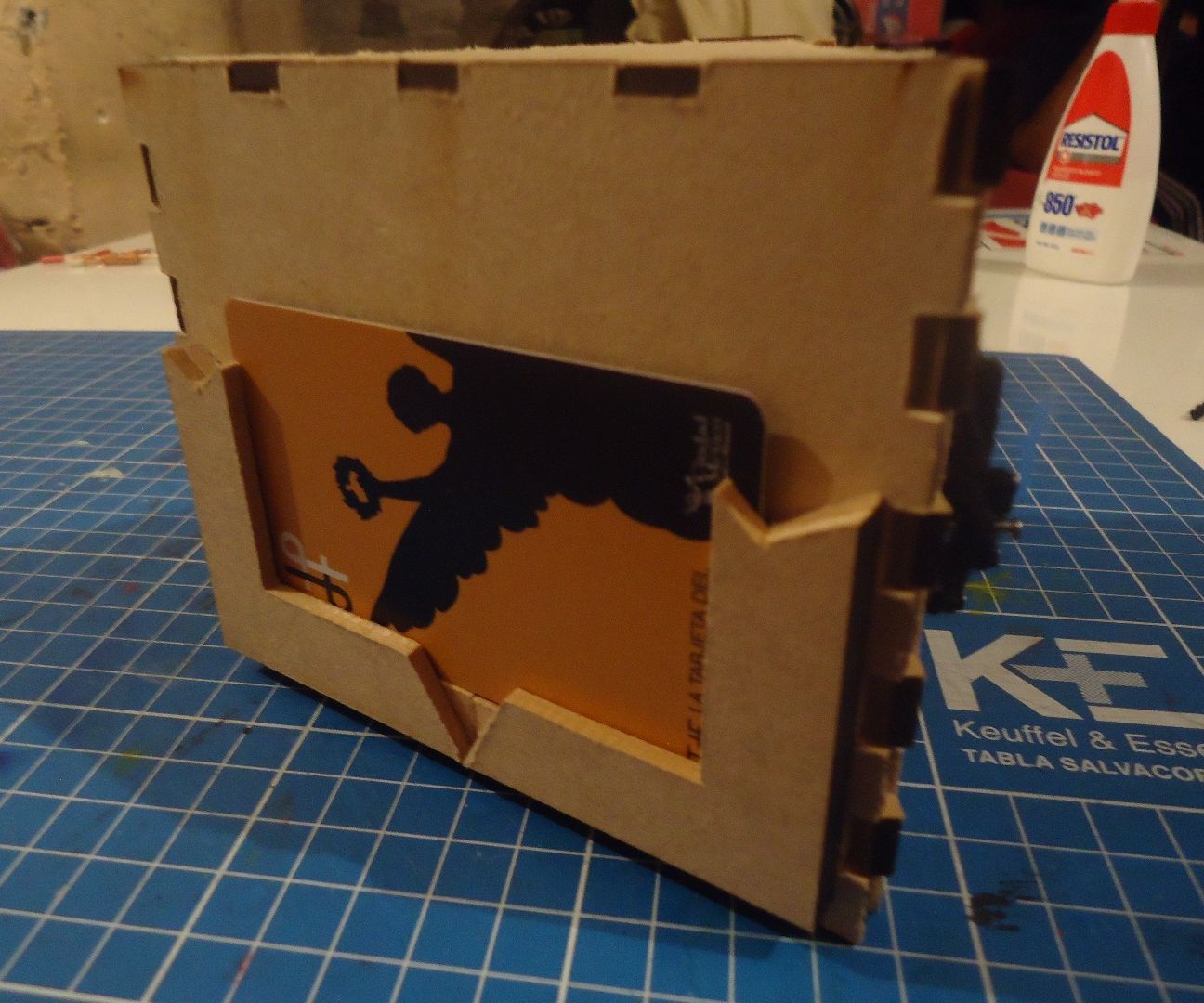 tarjetero de mdf