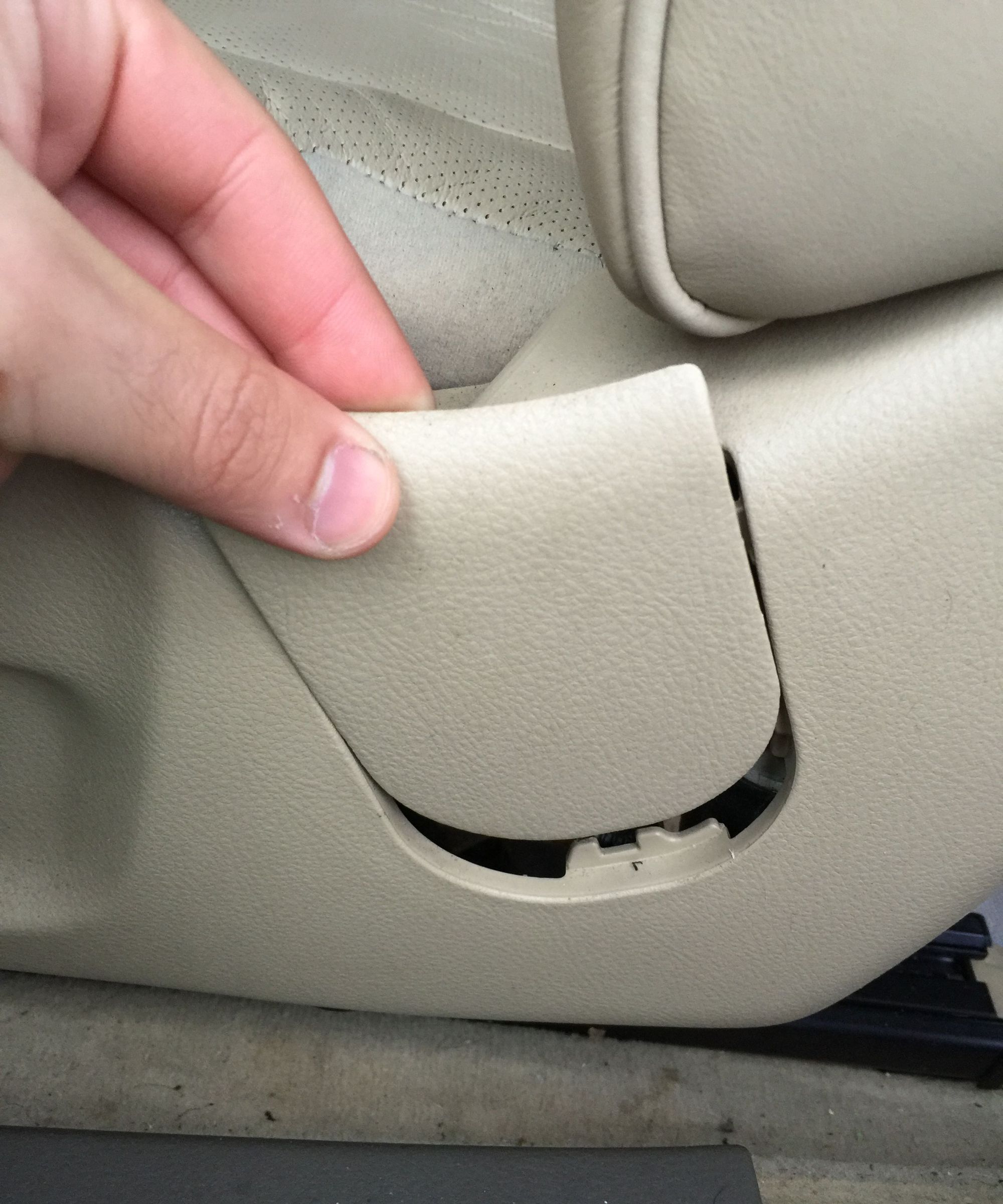 DIY - Seatbelt Cleaning