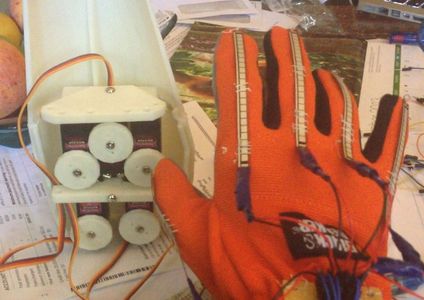 Arduino Handheald DIY Robotic Hand Controlled by a Glove and Arduino : 8 Steps (with ...