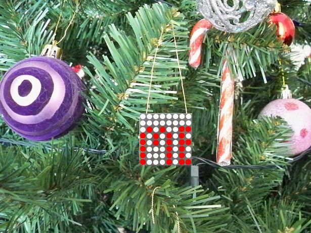 LED Scrolling Christmas Tree Ornament With Built in Video Game!