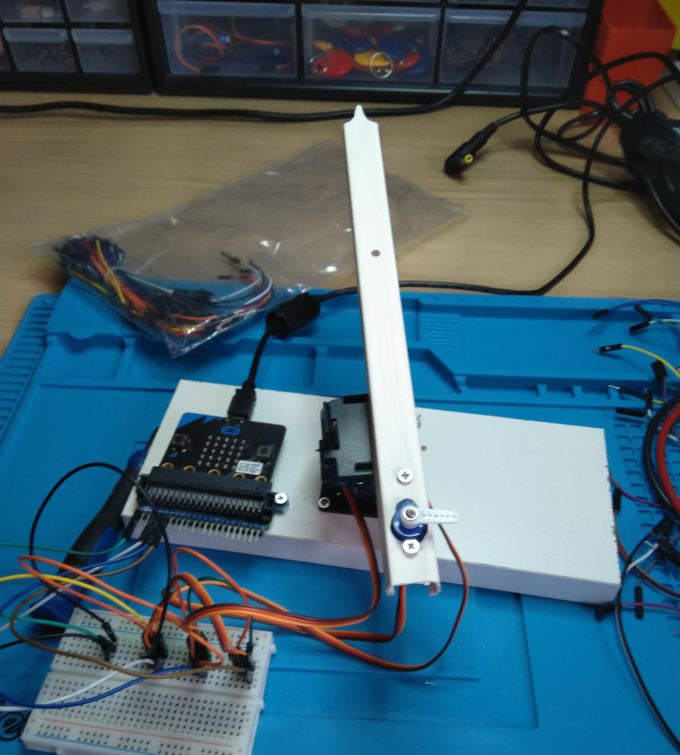 Micro:bit Rubber Band Cannon 