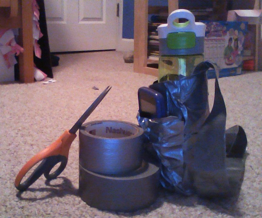 duck tape water bottle and phone holder