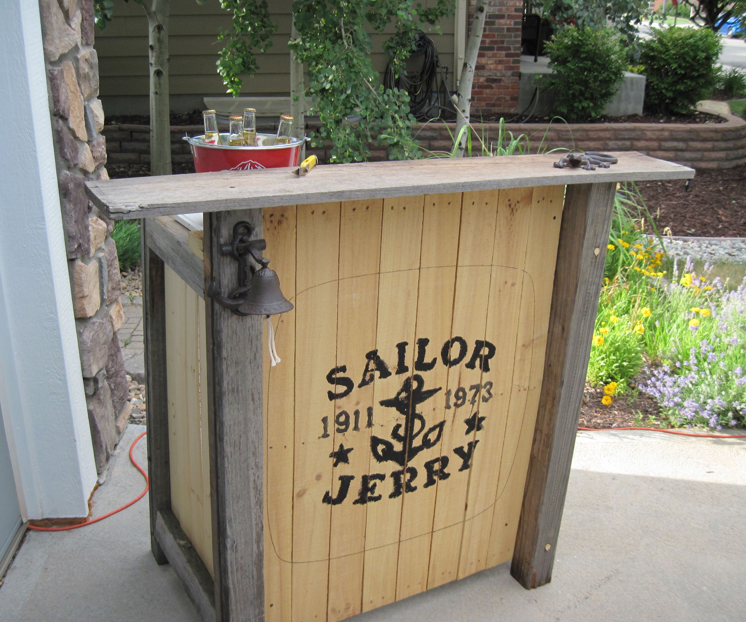 Pallet and Recycled Wood Patio Bar