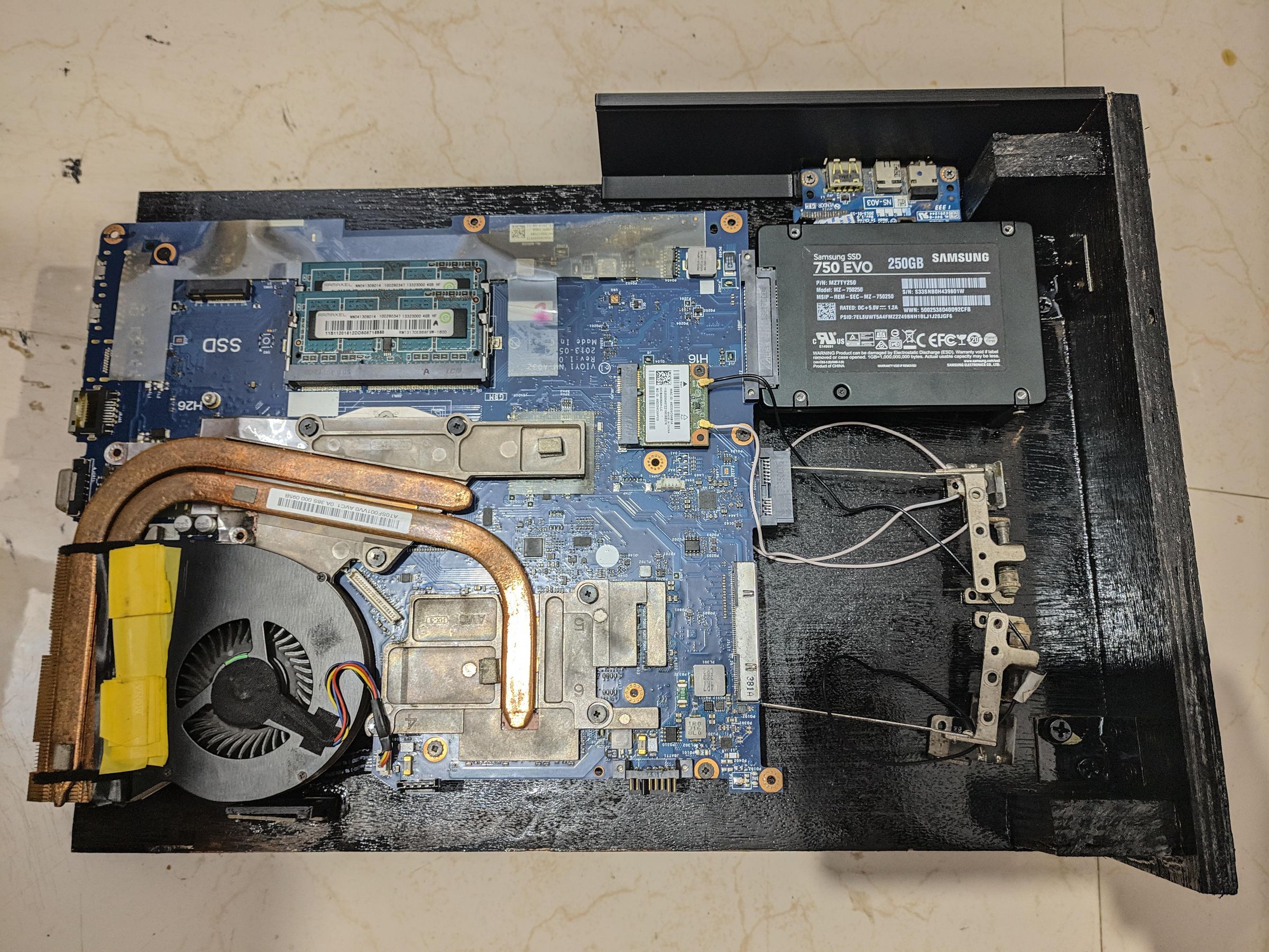 Turn Old Laptop and Monitor Into an AllinOne PC 6 Steps (with