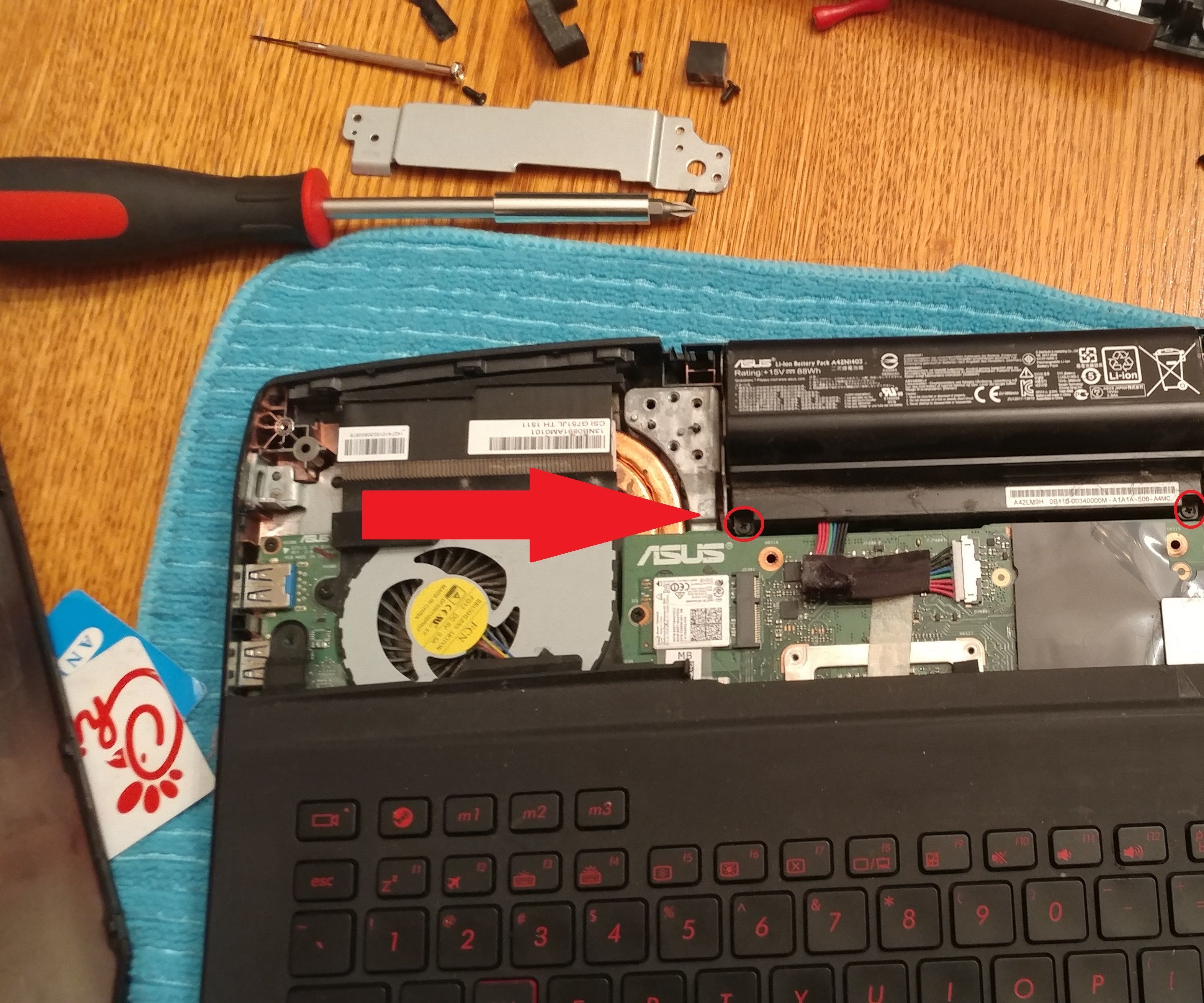 Battery Installation for  ASUS ROG G751 Models