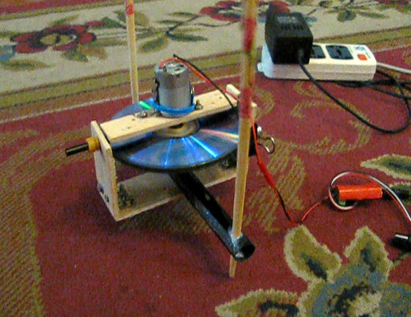 Self Balancing Gyroscope on Two Chopsticks