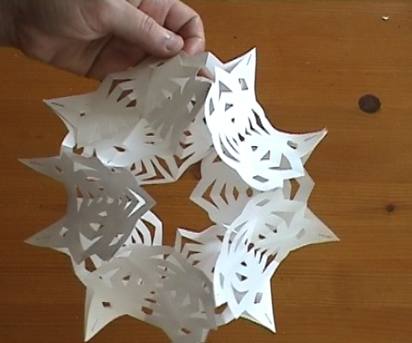 3d PAPER SNOWFLAKE
