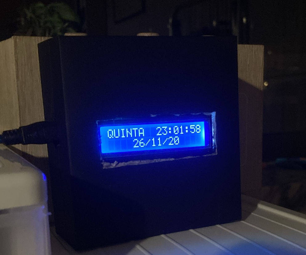 GranDow - Simple Multilanguage Digital Clock