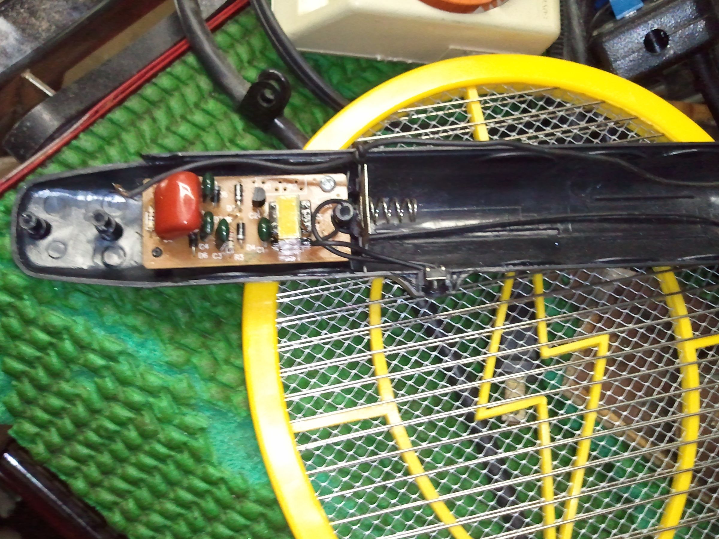 How to Make a Flocking or Static Grass Gun From a Bug Zapper for Less