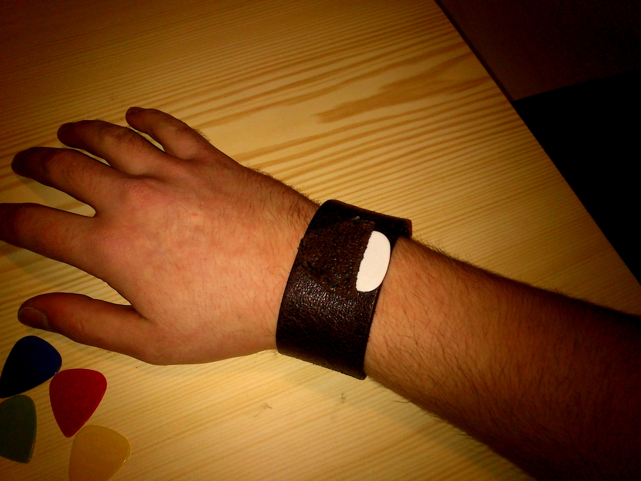 Details 79+ guitar pick holder bracelet super hot 3tdesign.edu.vn