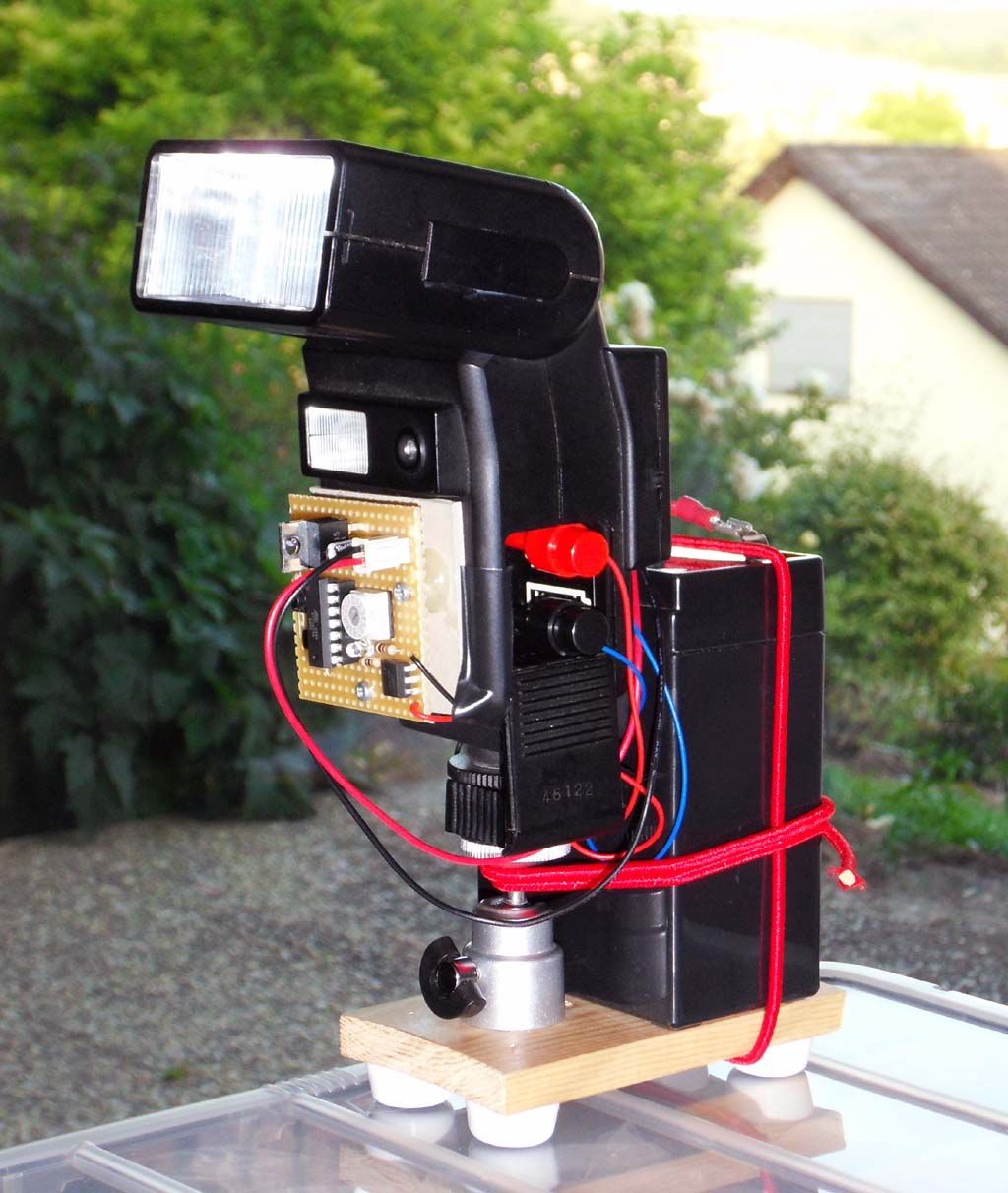 Slaveflash-trigger for Digital Cameras With Attiny24