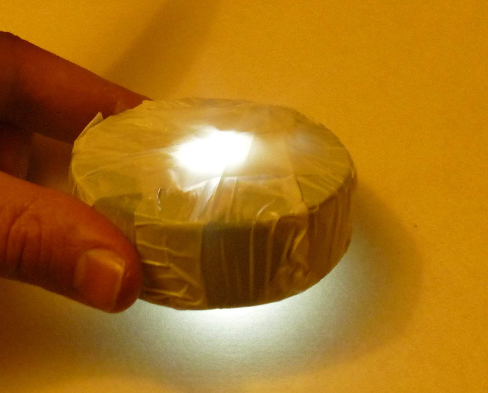 Ice-hockey Puck With LED Lights for Playing in the Dark