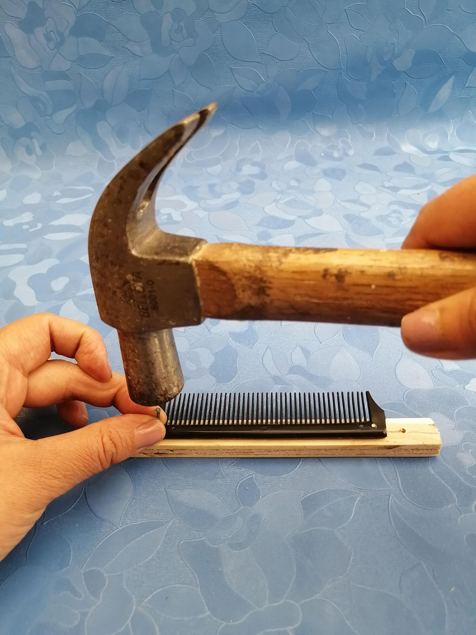 Loom With Combs 10 Steps (with Pictures) Instructables