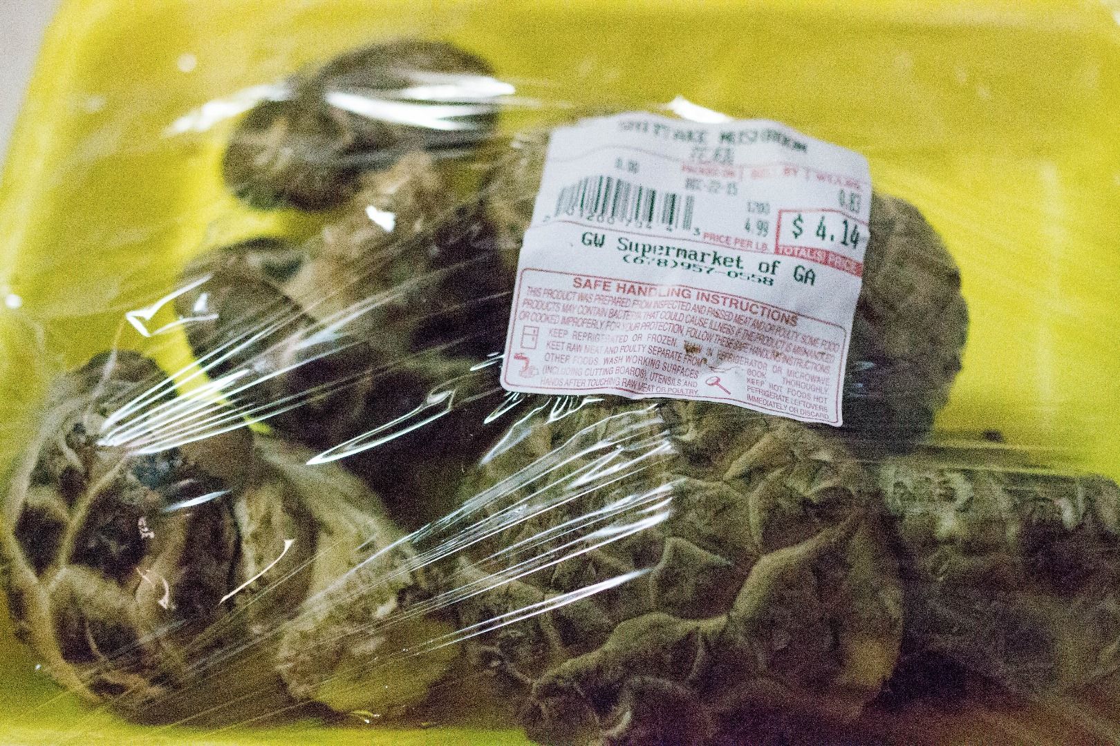 Baozi (Chinese Stuffed Steamed Buns) and Jiaozi (Chinese Dumplings