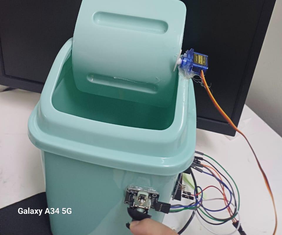 Rubbish Bin Using Joystick Module and Arduino : 7 Steps - Instructables