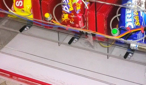 Snacks Vending Machine Powered by Arduino : 10 Steps (with Pictures ...