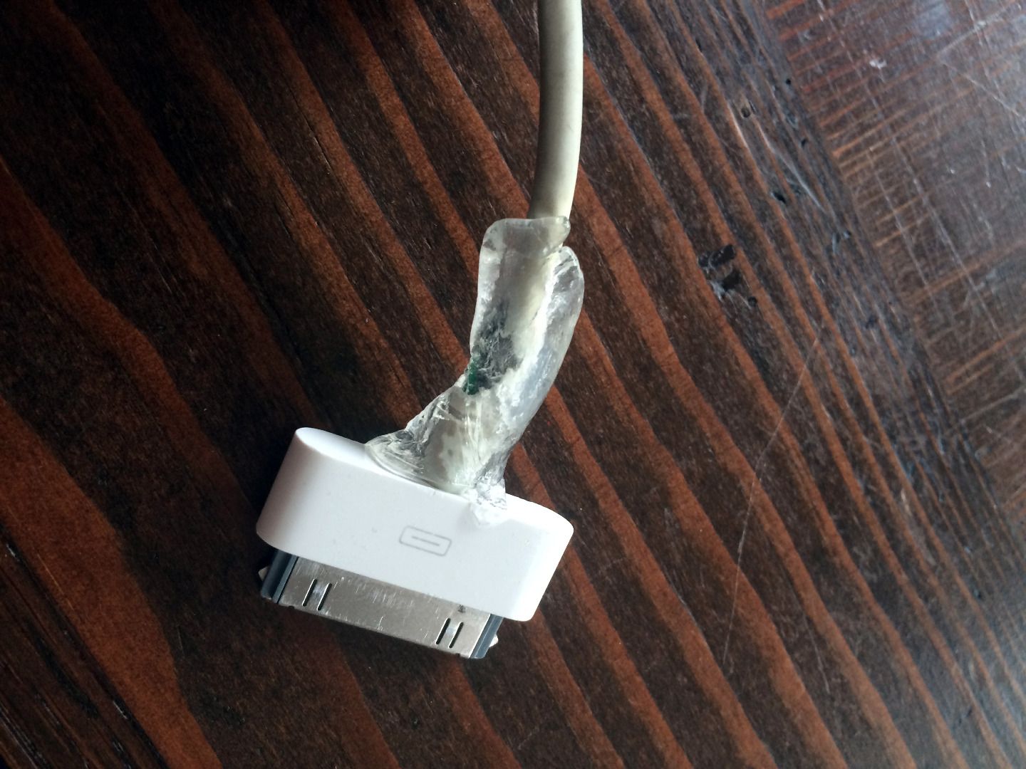 Fix a Broken IPhone Cable With InstaMorph 3 Steps (with Pictures
