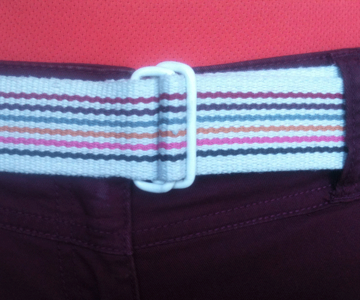 Homemade belt buckle from hanger ― DIY