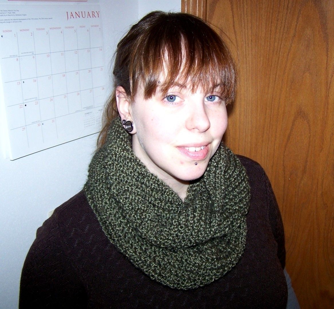 Transverse Cowl Knitting Pattern