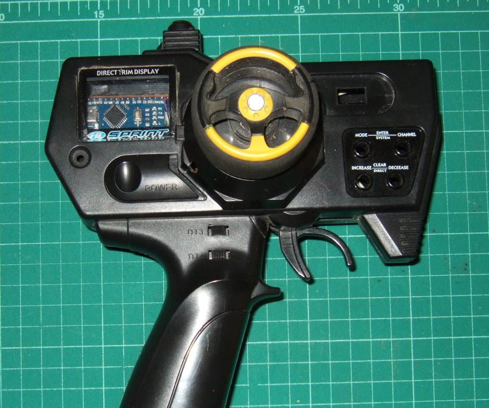 How to Hack RC Car Transmitter Via 2.4 GHz NRF24L01 Arduino Part1 Tx