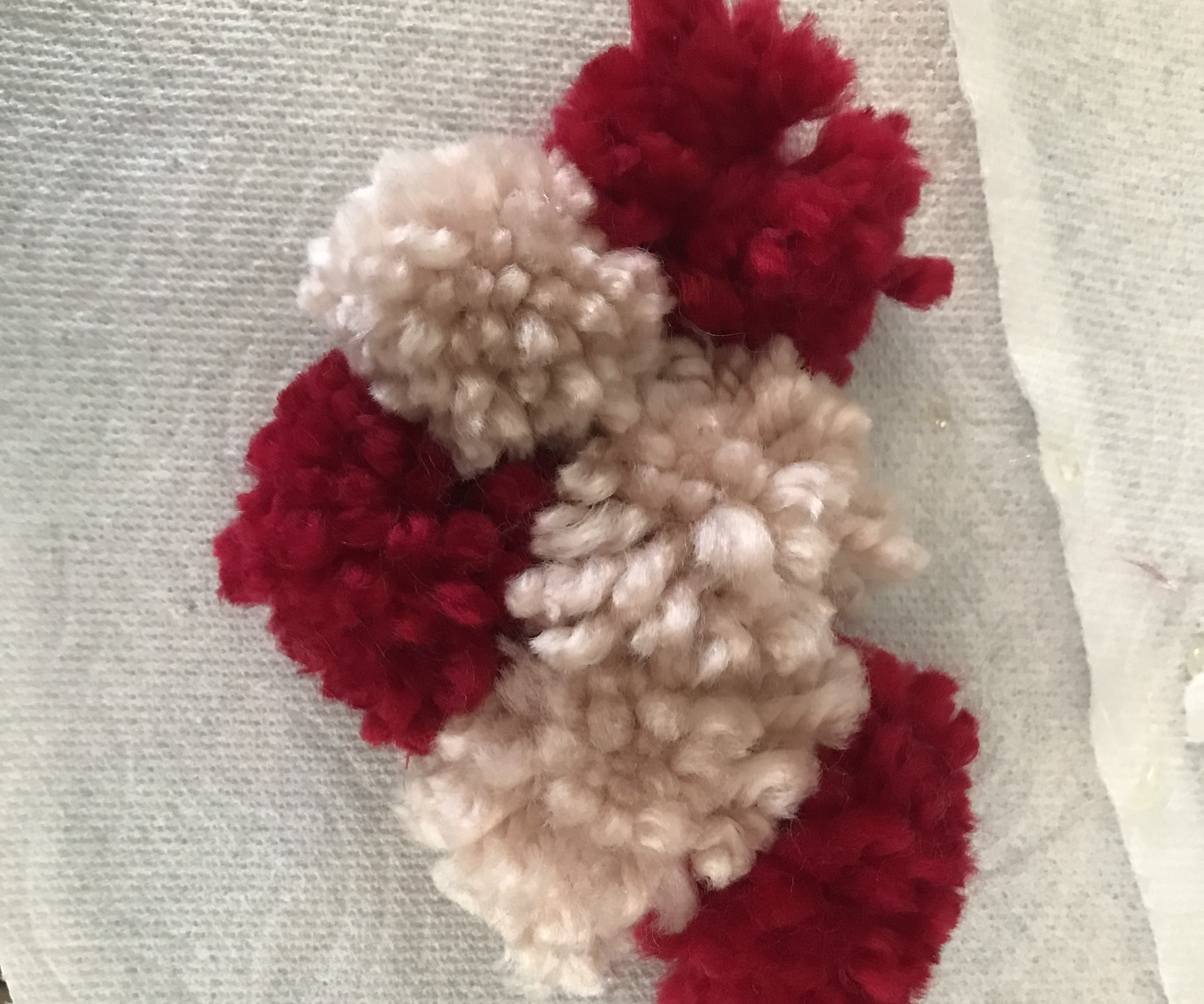 Pom-pom Heart Card (Bonus: How to Make Pompoms)