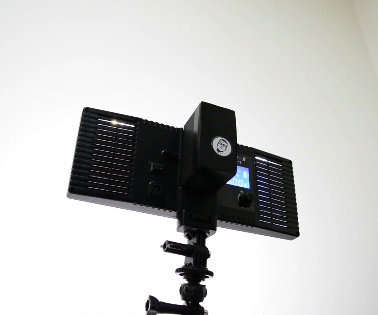 DIY NP F550 Battery From 18650 Cells in 2S2P Connection