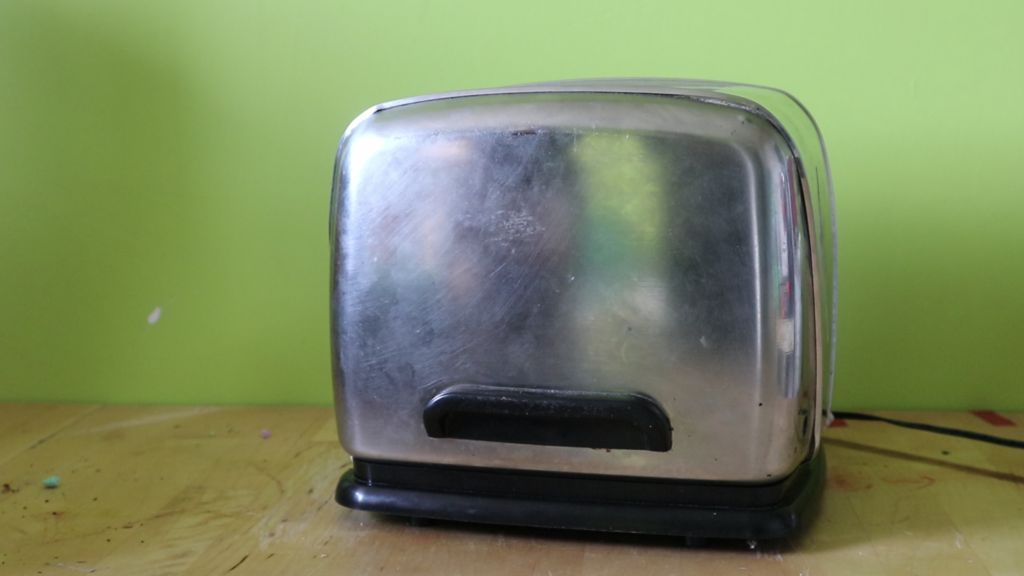 Ted the Talking Toaster 6 Steps (with Pictures)