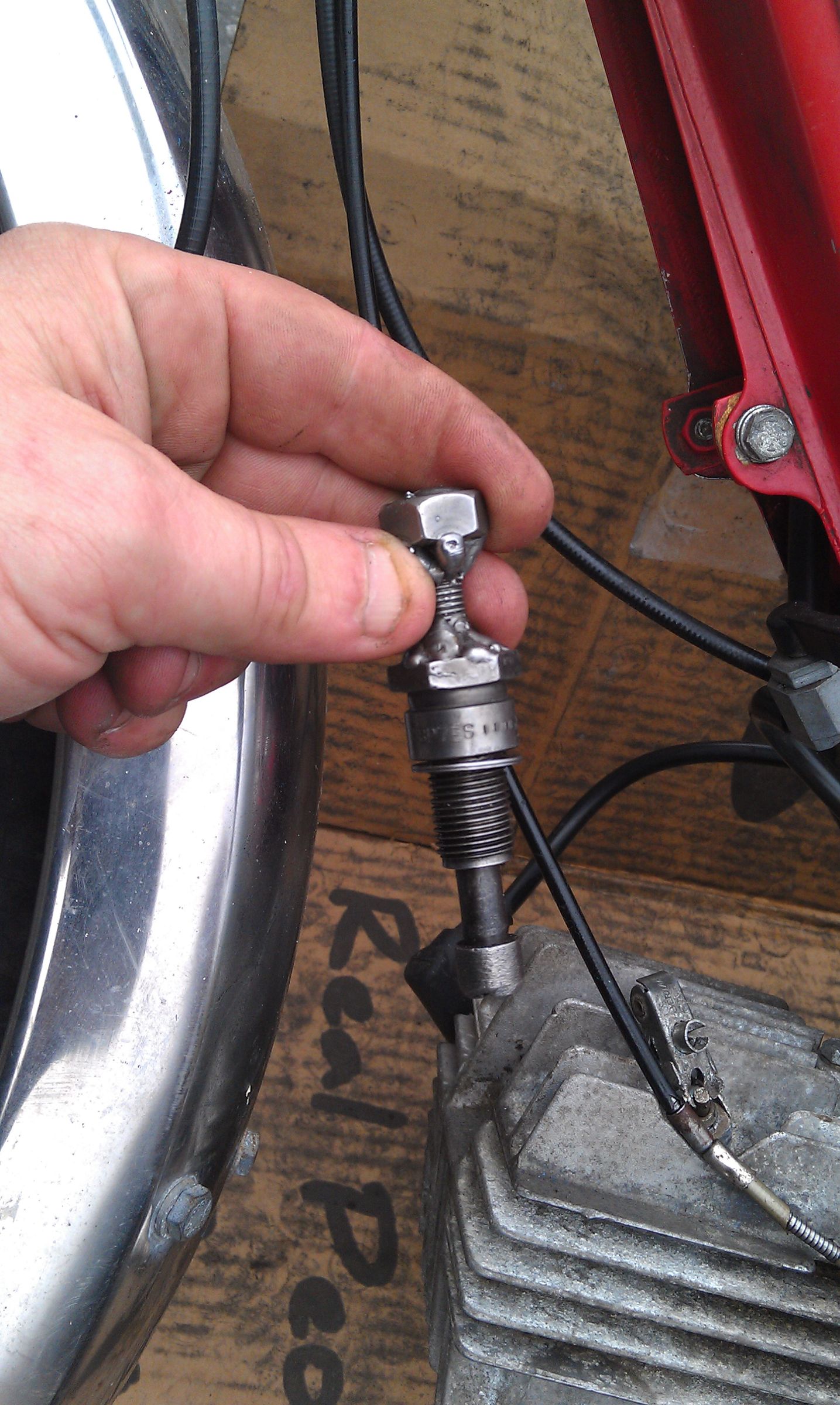 MOPED PISTON STOP!