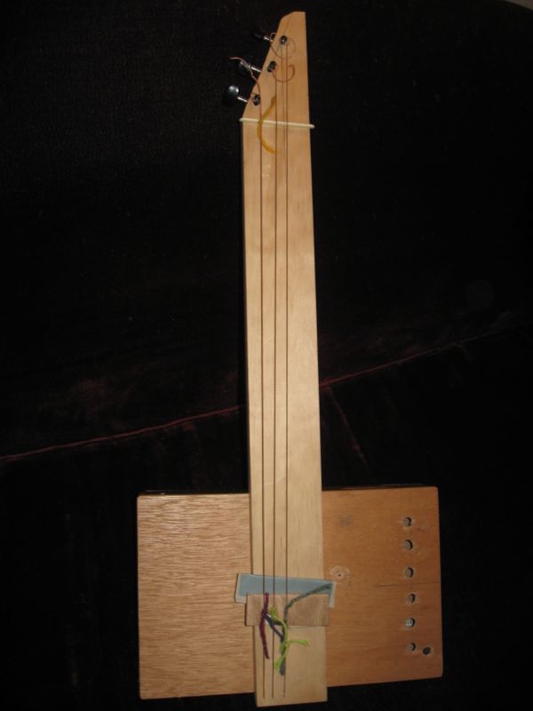 Cigar Box Sitar (tamboura)