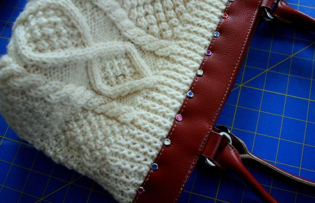 Converting a Handbag Into a Sweater Bag