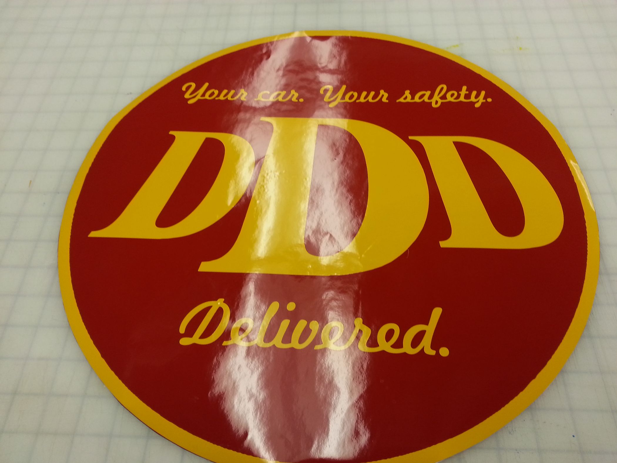 How to Make a Simple Two Color Vinyl Car Detail. 4 Steps Instructables