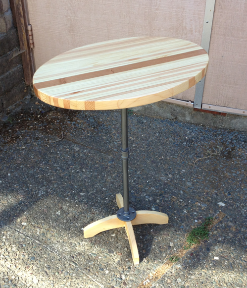 Simple Half-lap Legs for a Small Side Table