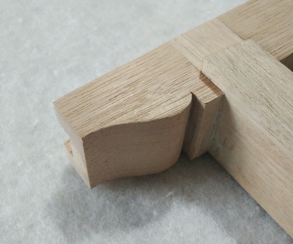 Hand Carved Decorative Molding