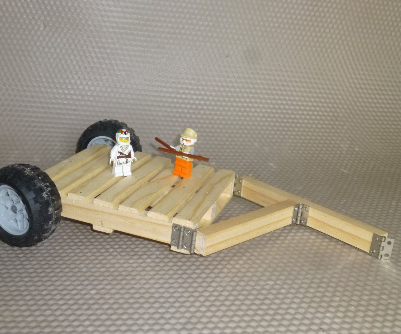 Pallet Bicycle Trailer (1/8 Model)