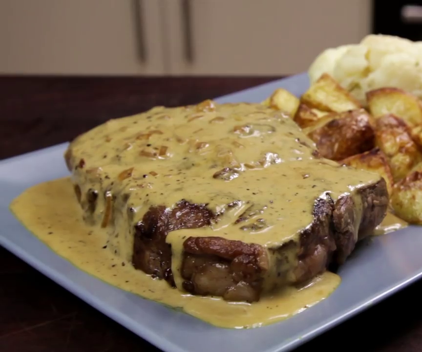 How to Cook Creamy Pepper Sauce for a Scotch Fillet Steak (Sauce Au Poivre)
