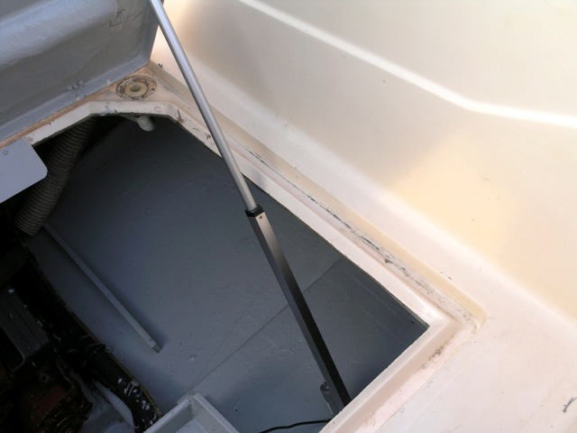 How to Make an Electric Boat Hatch Lift