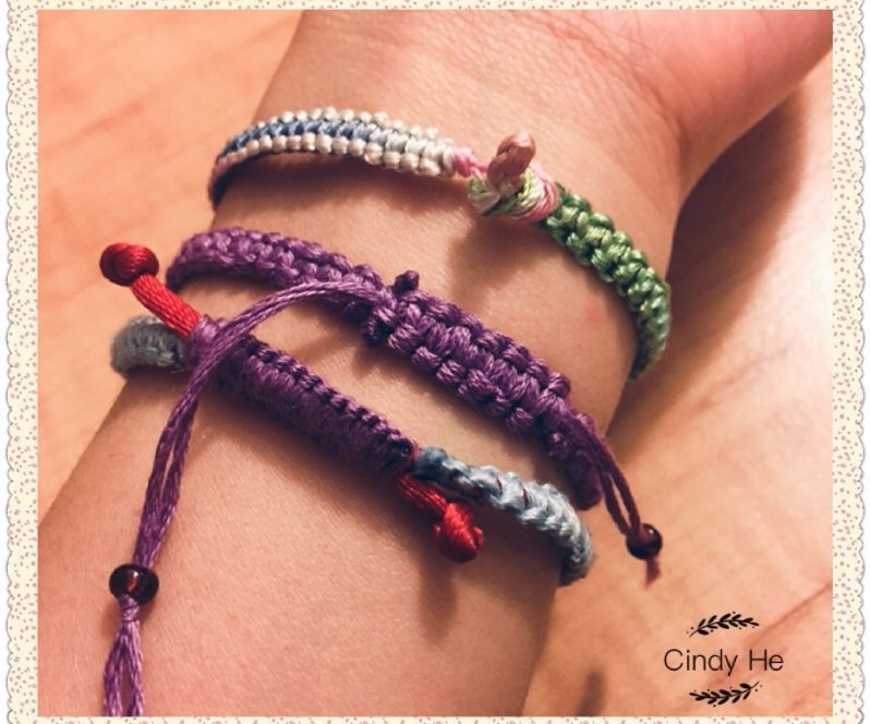 How to Make a Fancy String Bracelet in Details