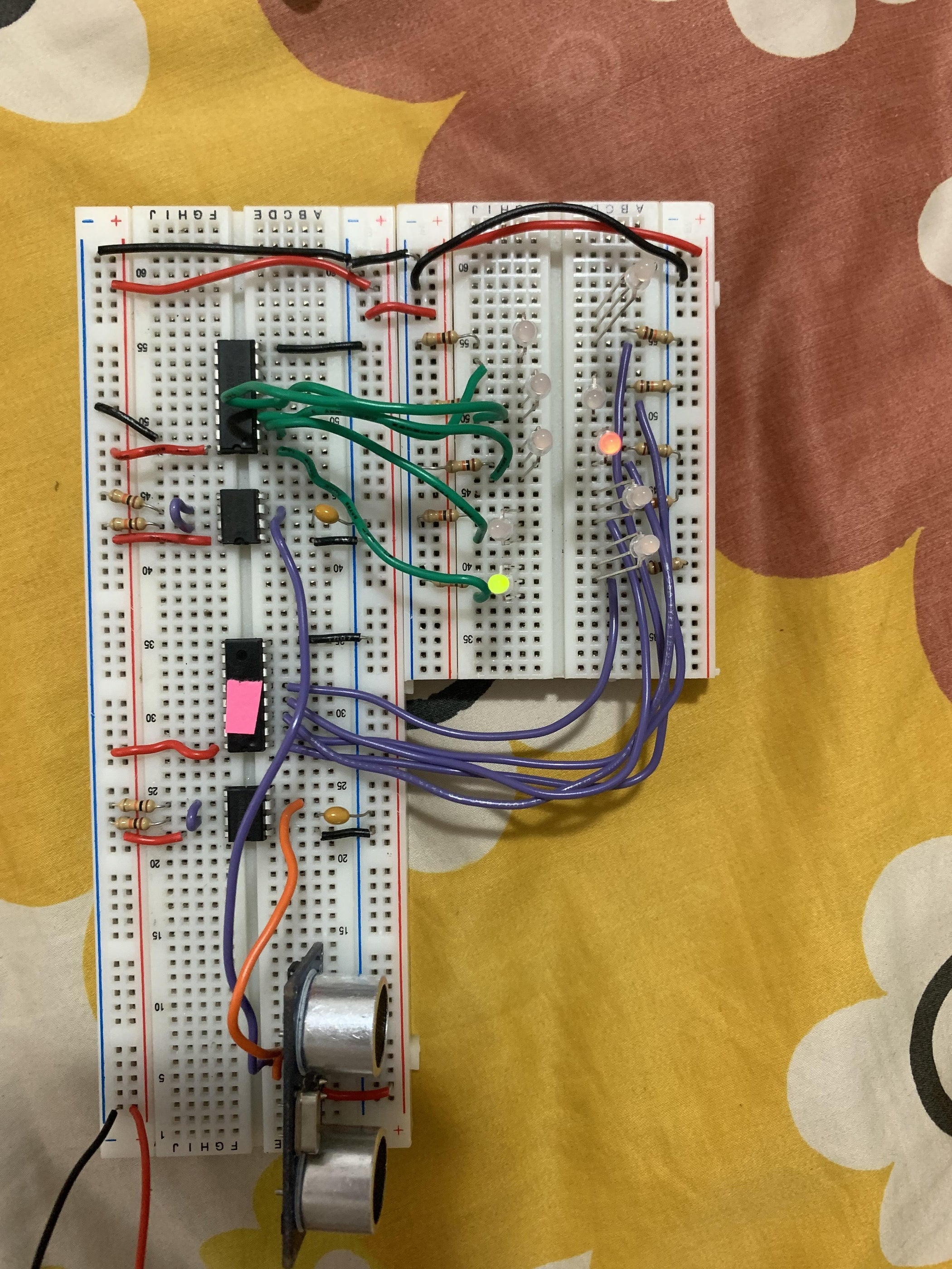 Motion Detector Using 555 Timer and 4017 Chips 6 Steps Instructables
