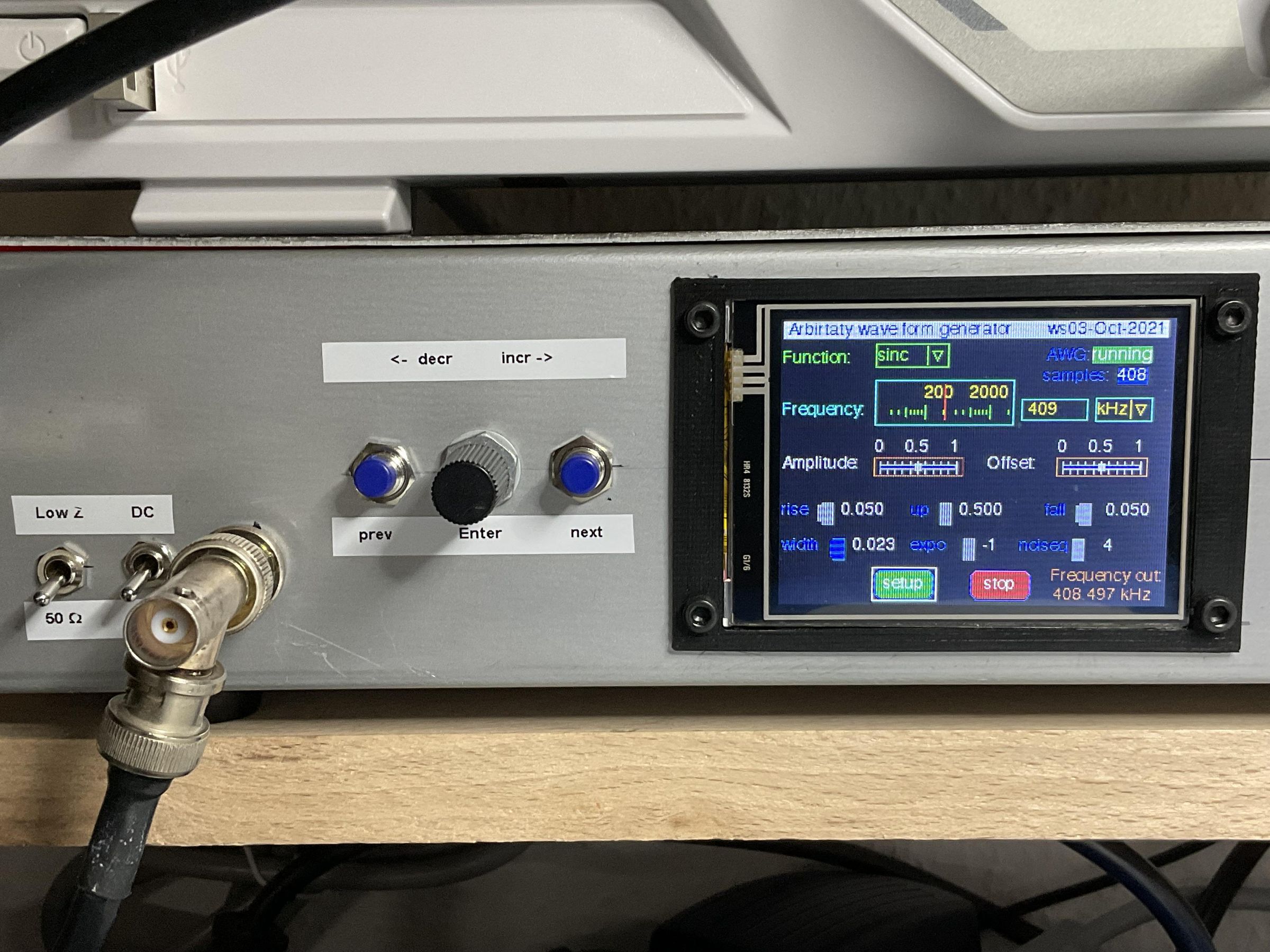 Poor Man's Waveform Generator Based on RP2040 Raspberry-pi-Pico