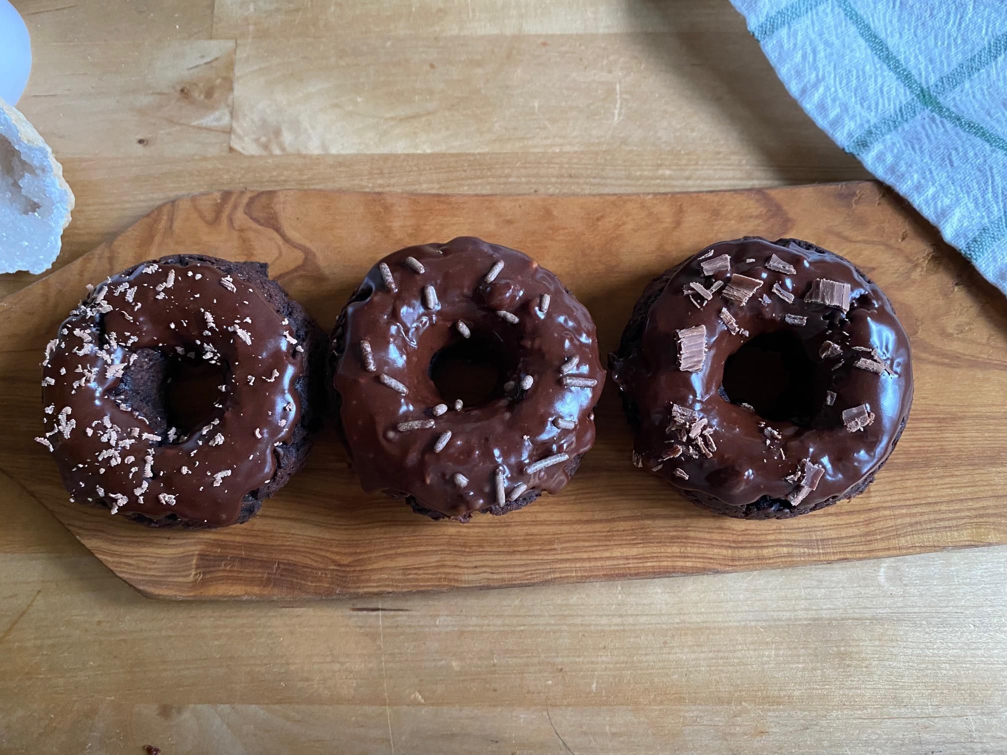 Organic Chocolate Fudge Cake Donuts With Chocolate Glaze 6 Steps