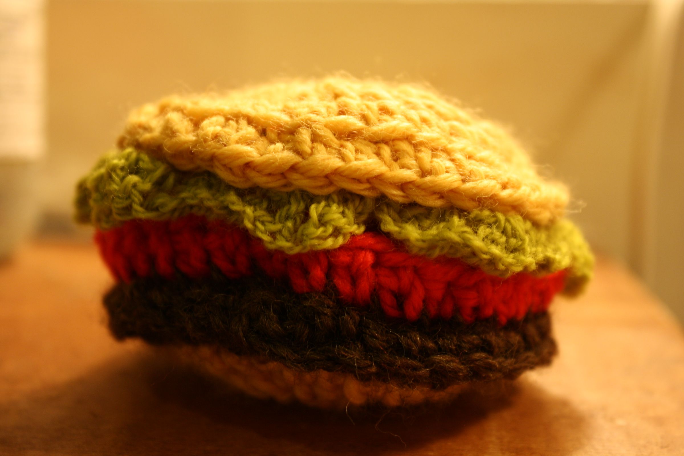 How to Build a Hamburger Trinket Box With Yarn! 6 Steps Instructables