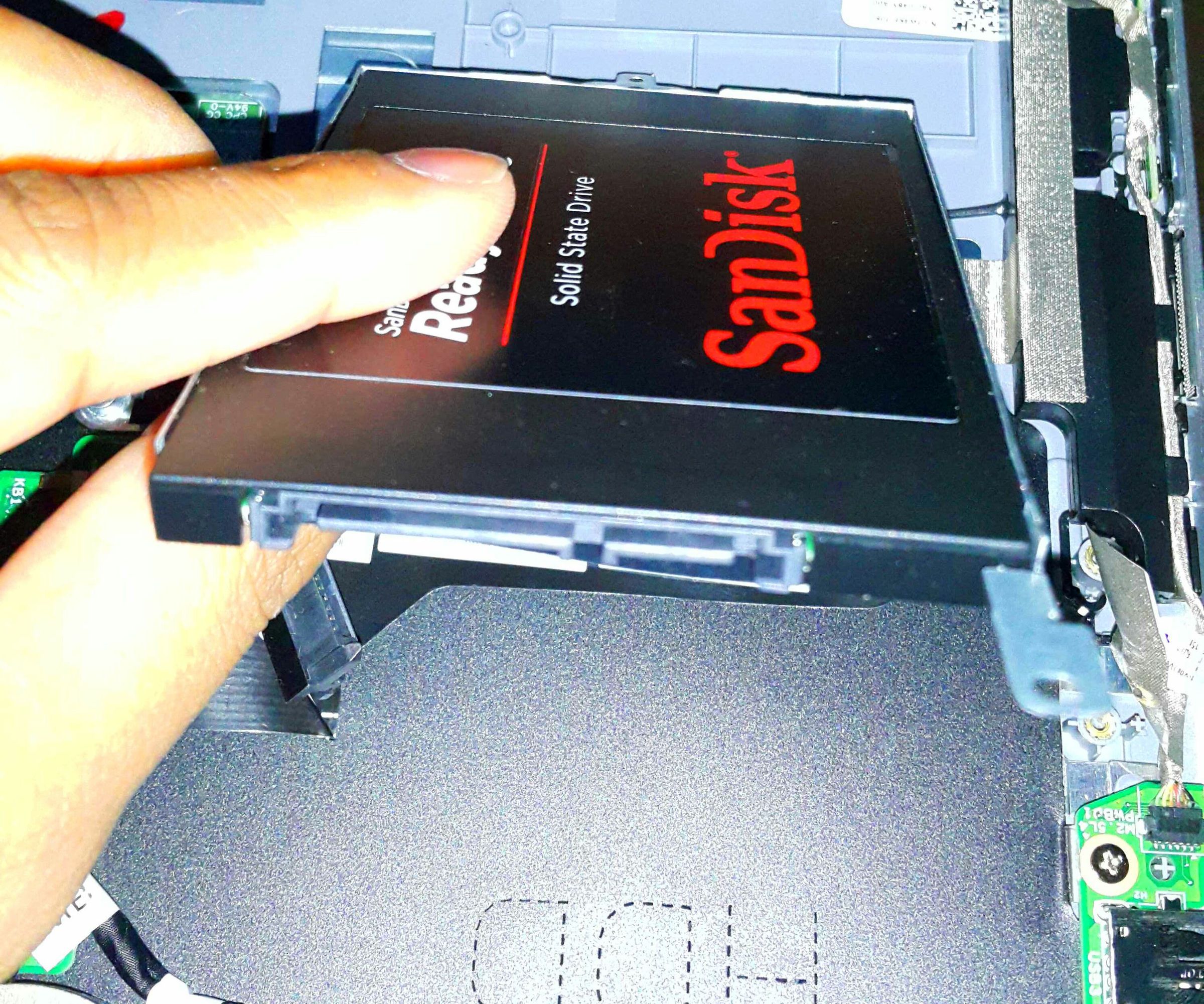 Replacing the HDD in Dell Inspiron 3147. 