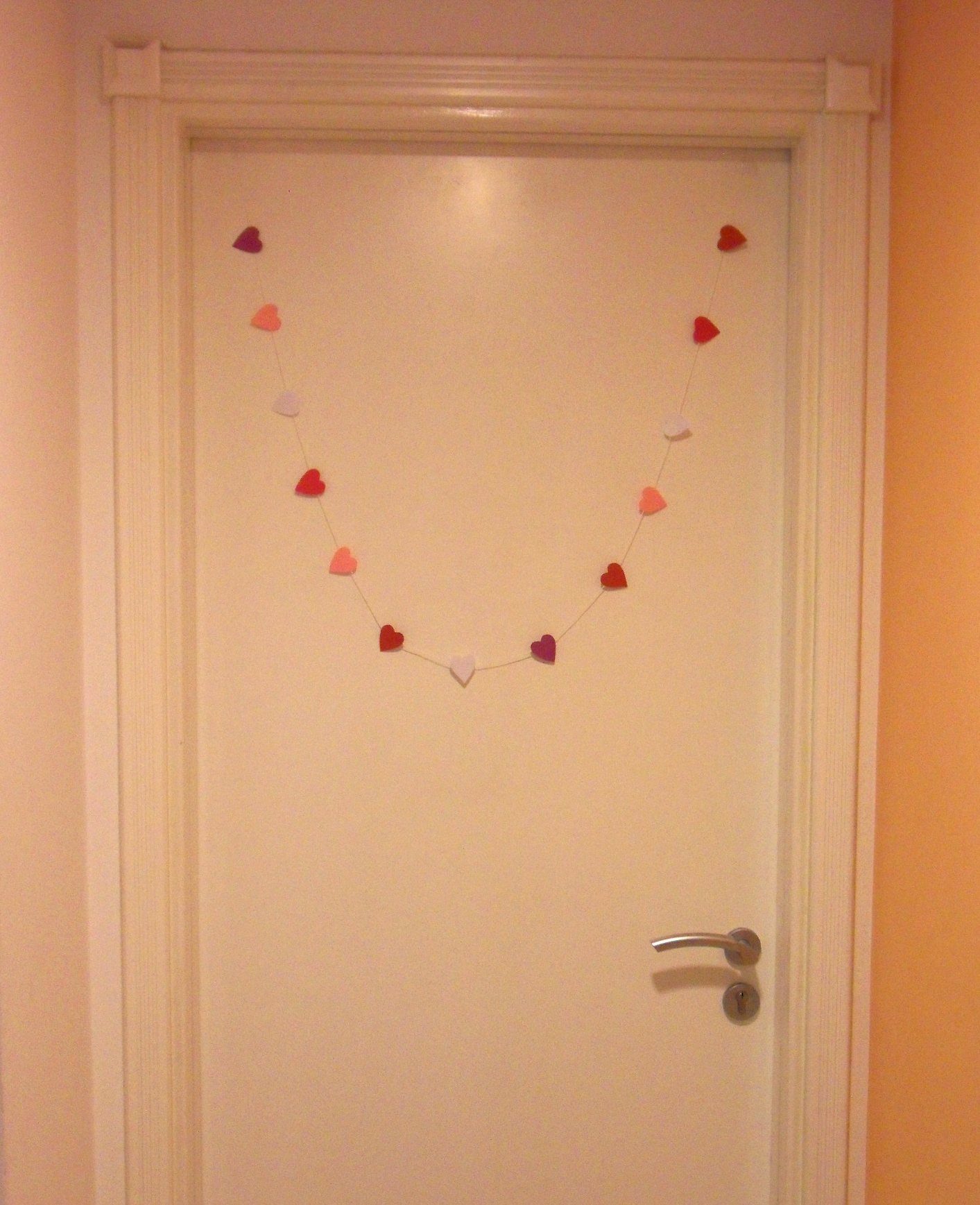 5-Minute Valentine Heart Garland