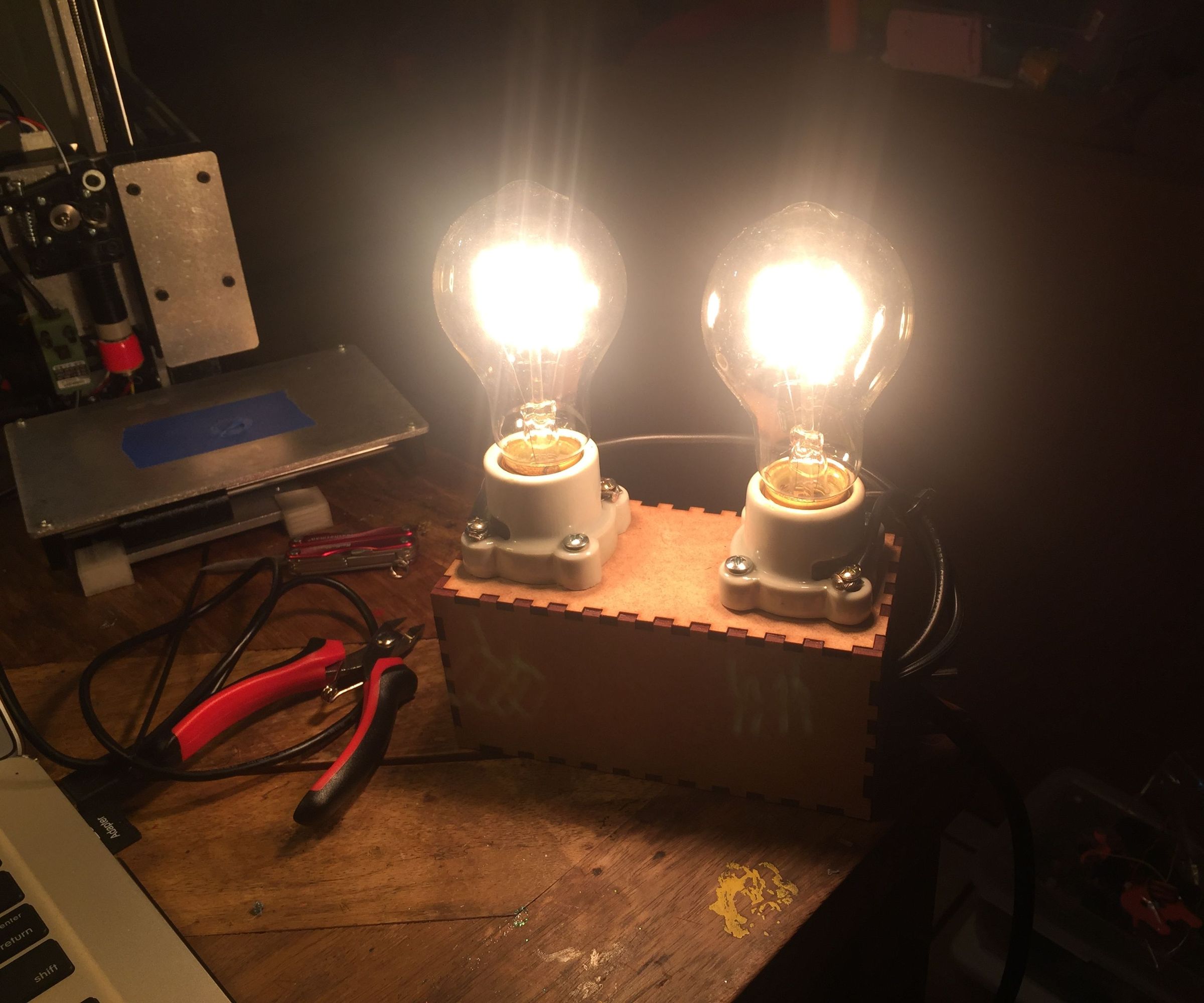 Lámpara De Inventor