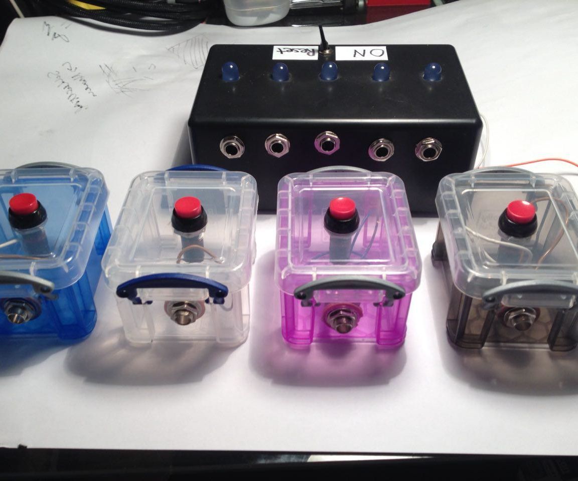 Arduino Leonardo Quiz Buzzer Game